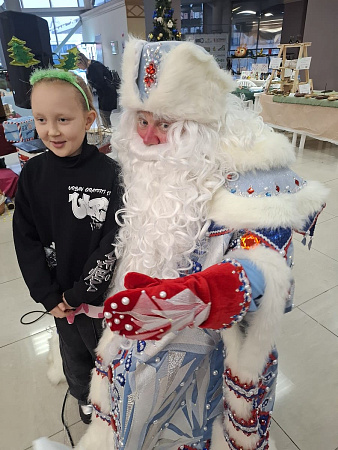 «Дедоморозный вайб». Новогодний праздник. Флешмоб Дедов Морозов